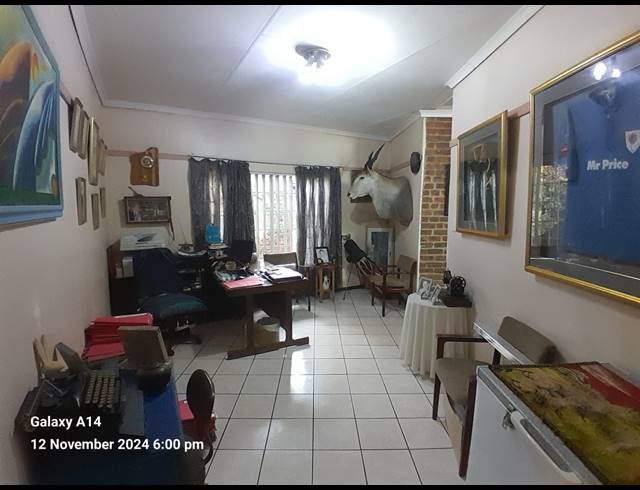 3 BEDROOM FREESTANDING FOR SALE IN CASHAN